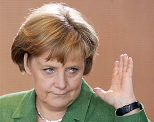 В бедах евровалюты Меркель обвинила &quot;ленивых&quot; греков, испанцев и португальцев