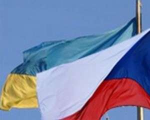 Чехія продовжує мстити - вислано двох українських дипломатів
