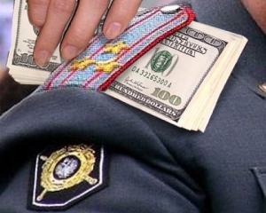 На Одесщине милиционер по схеме систематически получал взятку