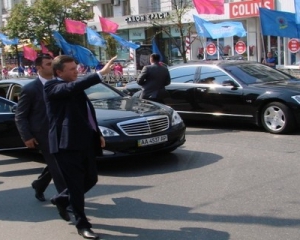 Автопарк Януковича та Азарова "з'їсть" 85 мільйонів