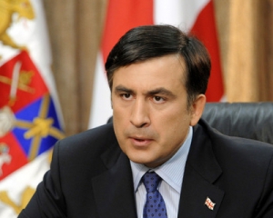 В Тбилиси демонстранты требуют отставки Саакашвили