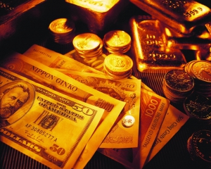 Цена на золото в евро установила исторический рекорд