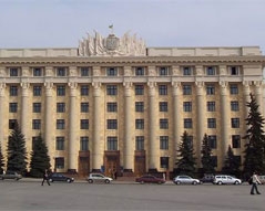 &quot;Любимая&quot; фирма Табачника вставит окна в Харьковской облгосадминистрации за 2 миллиона