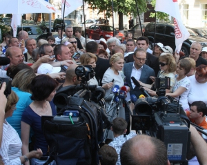 Тимошенко захищатиме своїх міністрів у Європі