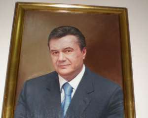 Волинь збунтувалася проти портретів Януковича