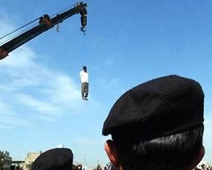 Двух педофилов казнили в Иране