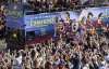 Чемпионский автобус "Барселоны" встречали около миллиона фанов