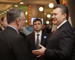 Табачник &quot;достал&quot; Януковича?