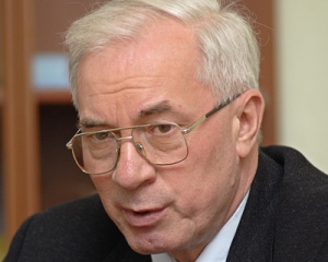 Азаров вірить, що достукався до аналітичного мозку Росії