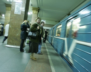 В киевском метро дымел поезд