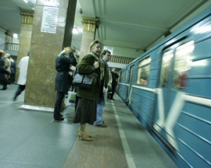 Киевское метро остановилось на 4 часа