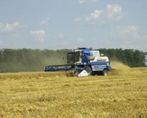 Присяжнюк пообіцяв зібрати врожай рекордною кількістю нових комбайнів