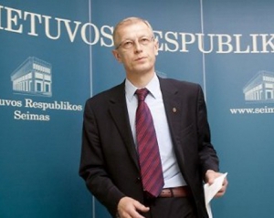 Через швидку їзду віце-спікер литовського Сейму йде у відставку