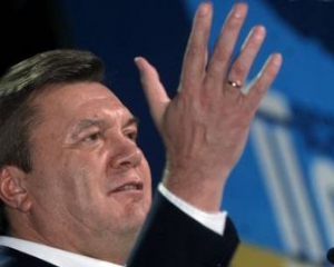 Янукович не проти того, аби Тимошенко мандрувала світом
