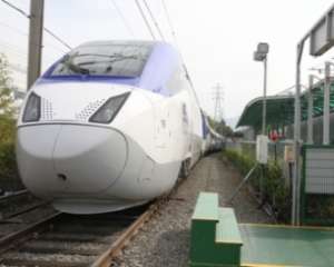Швидкісні електропоїзди до Євро-2012 випробують в Україні навесні