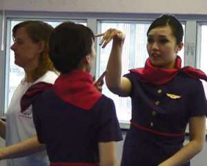 В Китае стюардессы смогут успокаивать пьяных пассажиров с помощью кунг-фу