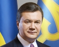 Янукович закликав скласти 22 червня політичну зброю