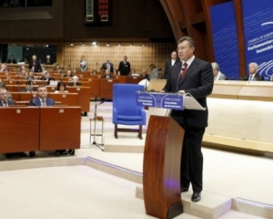 Янукович наговорил в ПАСЕ о красных флагах, честной прокуратуре и преступной оппозиции