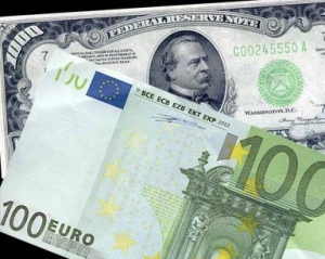 Евро на межбанке упал на 13 копеек, за доллар дают 7,99 гривны