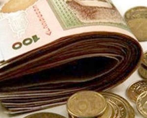 Регіонали платять за 5 годин акцій під Печерським судом по 100 гривень