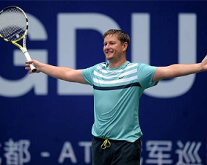 Известный теннисист выиграл чемпионат России по гольфу