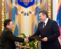 Янукович вступив у партнерські відносини із Монголією