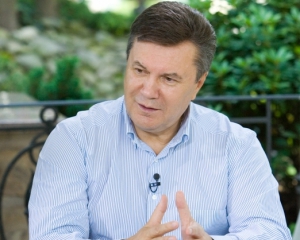 Янукович публічно насварив Табачника та Герман