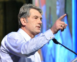 Ющенко готов нести крест защитника Украины