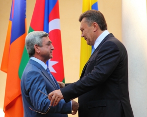 Янукович каже, що домовився з Вірменією торгувати без обмежень
