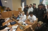 Печерский суд постановил судить Тимошенко без адвоката Власенко