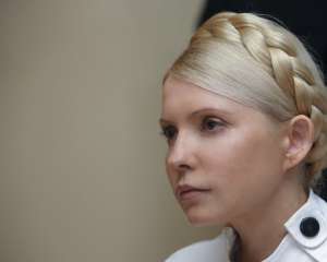 Тимошенко просит отложить суд на месяц