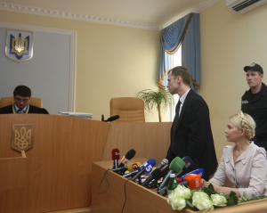 Суд по справі Тимошенко перенесли через адвоката