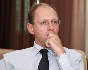 Оппозиция требует отдать Порошенко кресло Симоненко