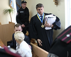 Тимошенко Кирееву: Еще туалетную бумагу предъявите для ознакомления