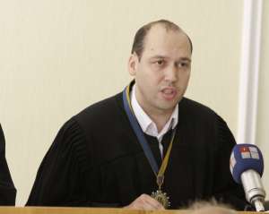 Обидчивый судья Вовк не захотел возвращать Луценко