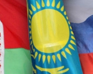 Американский эксперт посоветовал Украине вступать в Таможенный союз