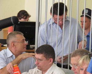 Дело Луценко будут рассматривать без адвоката экс-министра