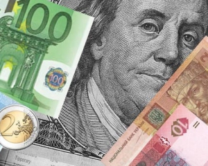 В Україні подорожчав євро, долар купують майже по 8 гривень