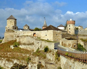 В Каменце-Подольском непогода разрушила башню &quot;Старой Крепости&quot;