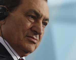 Сегодня Мубарак предстанет перед судом