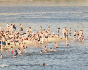 У Києві можна купатися лише на 4 пляжах
