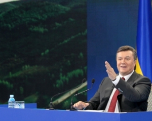Українська інтелігенція "вклонилася" Януковичу