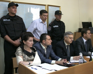 Прокурори знову просять арештувати Тимошенко