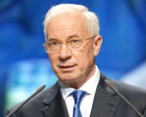 Азаров розповів про знущання у Печерському суді