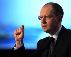Яценюк попросив суддю Кірєєва про побачення з Тимошенко