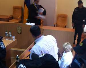 Суддья Киреев оставил Тимошенко за решеткой