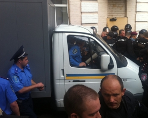 Стороинники Тимошенко блокируют движение на Крещатике