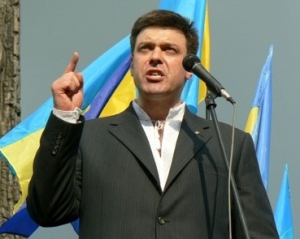Тягнибок: Янукович закриє рота новому Майдану