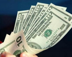 Доллар дорожает к мировым валютам, США не смогли побороть панику инветорив