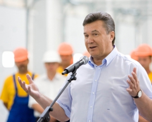 Янукович вірить, що випросить у Медведєва дешевий газ